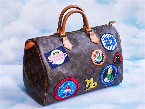 cambiare iniziali louis vuitton|customize louis vuitton luggage.